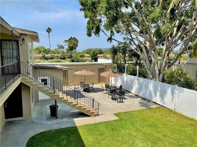 Building Photo - 1835 W Crestwood Ln