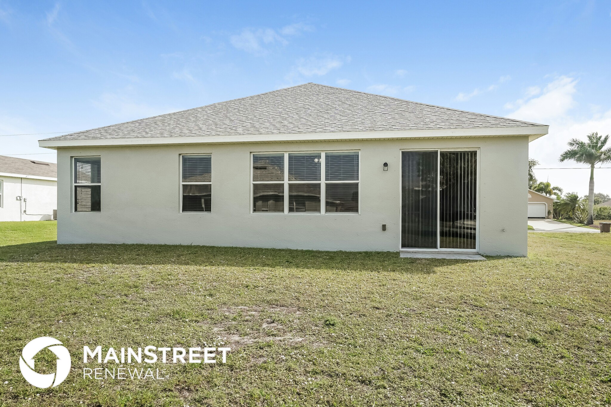 Building Photo - 210 NW 24th Ave