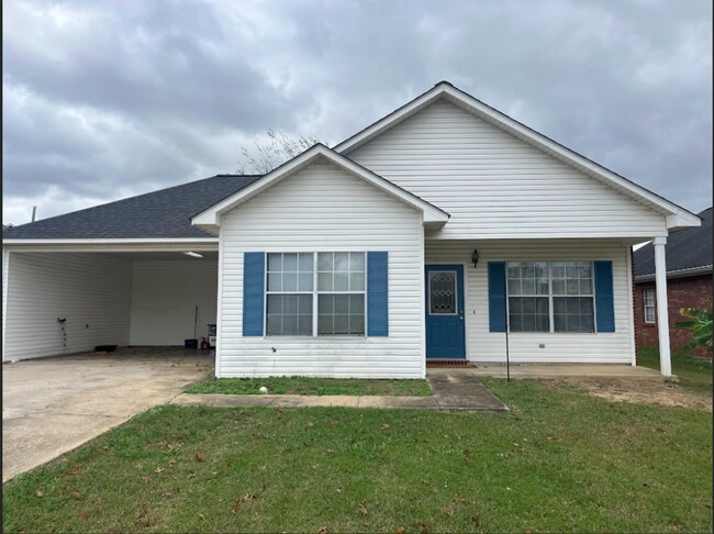 Building Photo - Convenient Starkville Home with 2-Car Garage