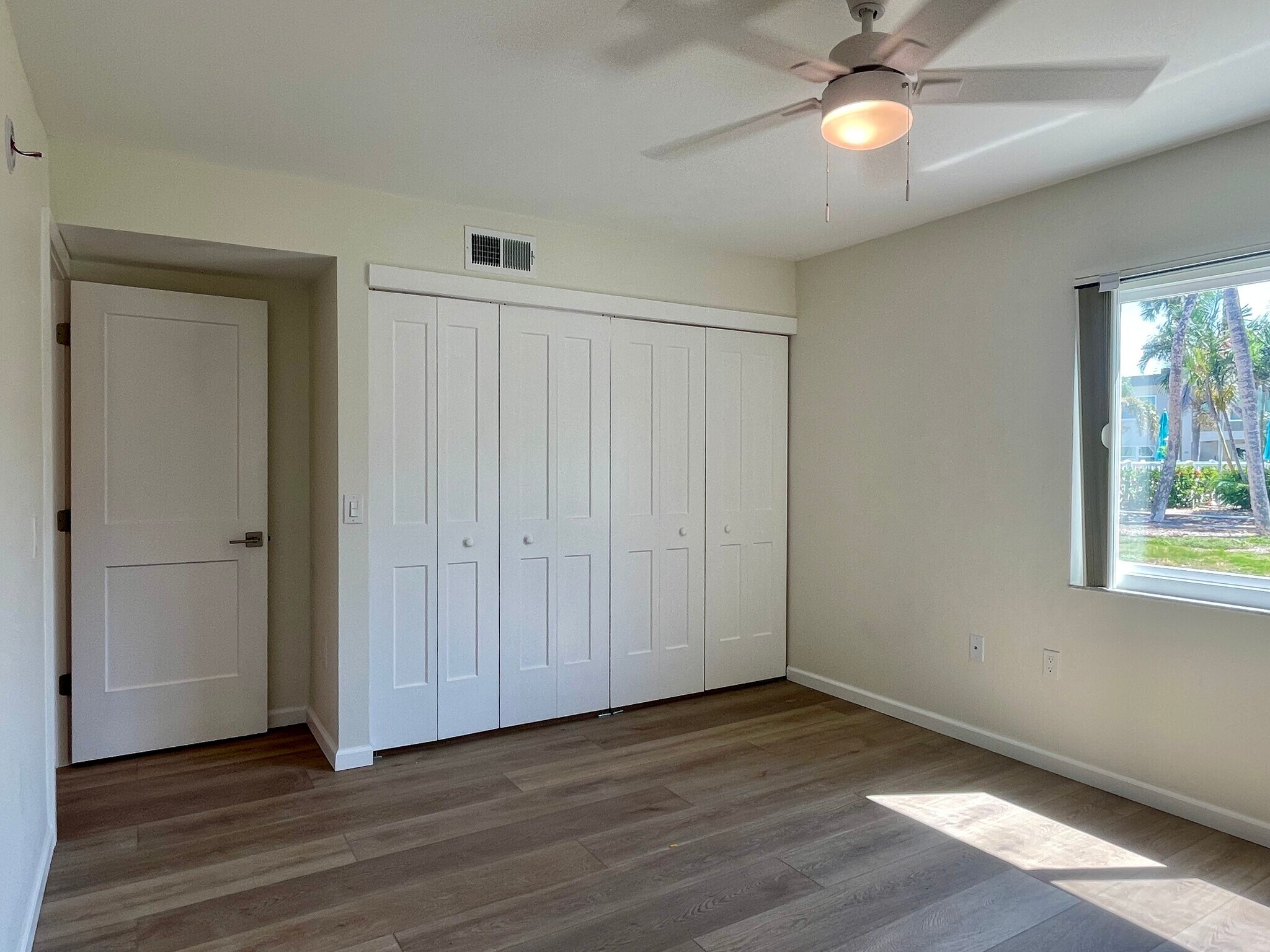 Building Photo - 6300 Flotilla Dr