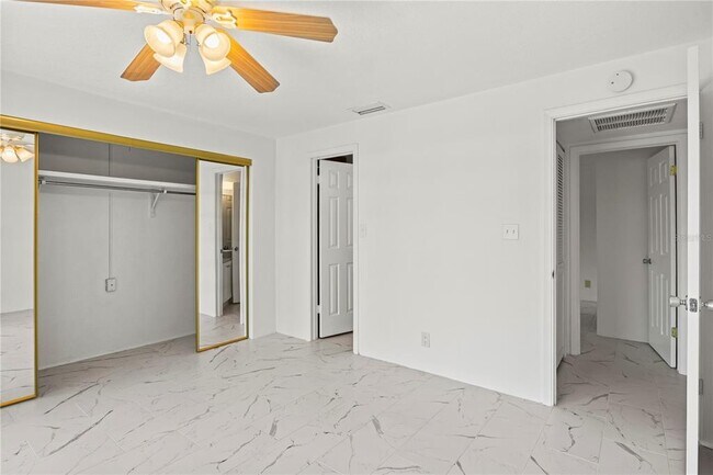 Building Photo - 17511 Canal Shores Dr