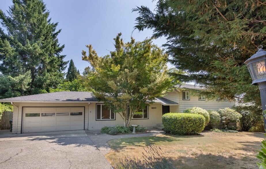 Building Photo - 9610 SW Washington Pl