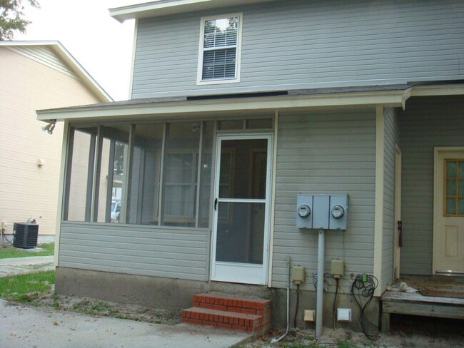 Building Photo - 1455 Green St