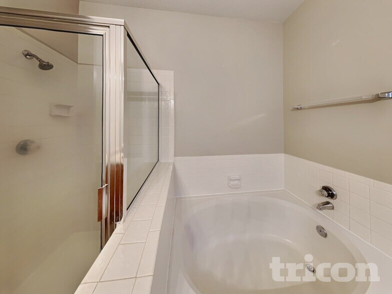 Building Photo - 1735 Duster Cir