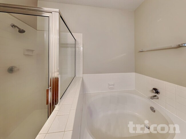 Building Photo - 1735 Duster Cir