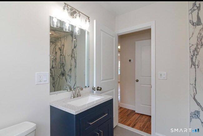 Building Photo - 453 Central Ave