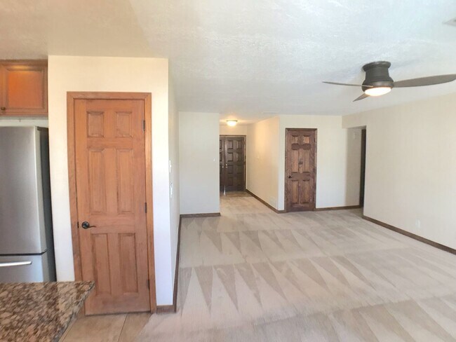 Building Photo - Spacious 4-Bedroom Home in the Desirable Candlelight Park Neighborhood – NE Heights!