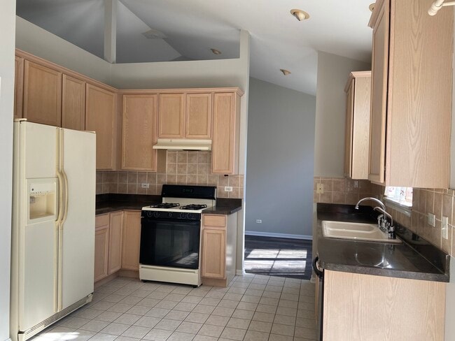 Building Photo - 11717 S Derby Ln