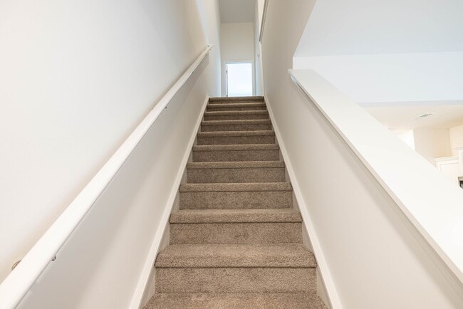 Building Photo - NEW 2 Bedroom Townhome in Lowell (Minutes ...