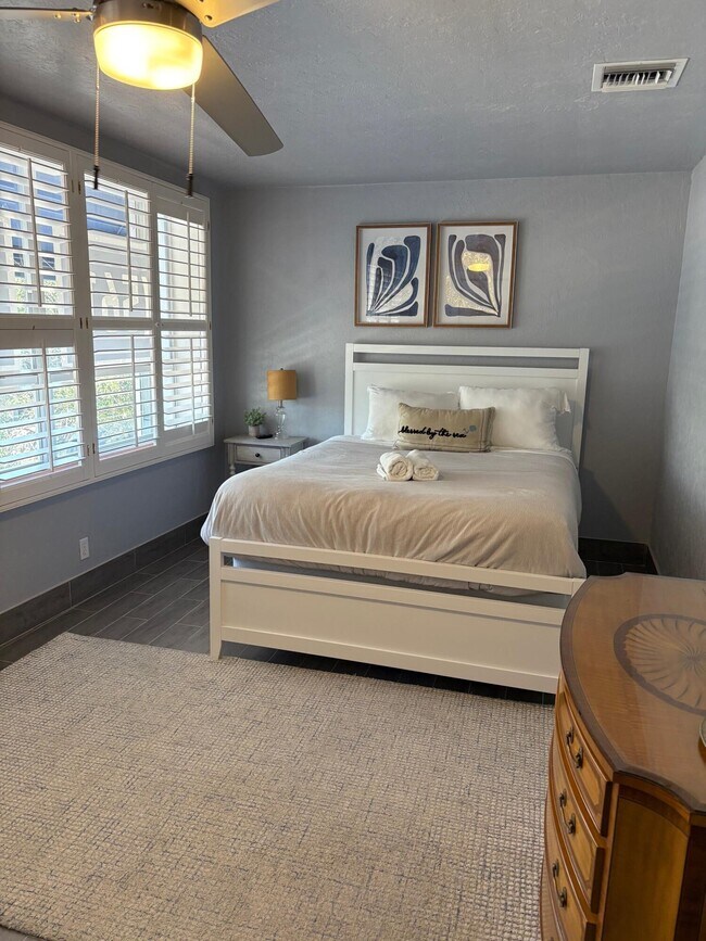 Building Photo - 419 E Atlantic Ave