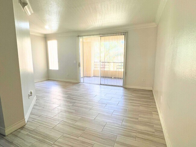 Building Photo - Meridian - Unfurnished 1 Bed | 1 Bath Luxu...