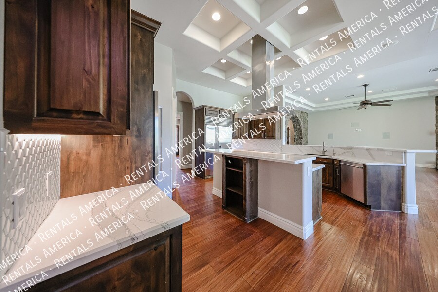 Building Photo - 4430 E Gemini Pl