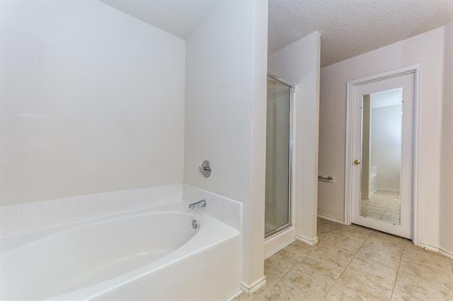 Building Photo - 8709 Stonebriar Ln