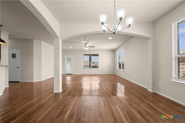 Building Photo - 2610 Bargello St