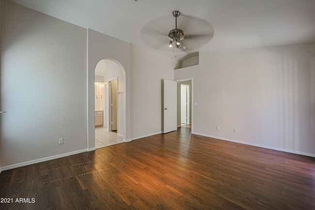 Building Photo - 4807 W Ponderosa Ln