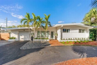 Building Photo - 8130 SW 136th St