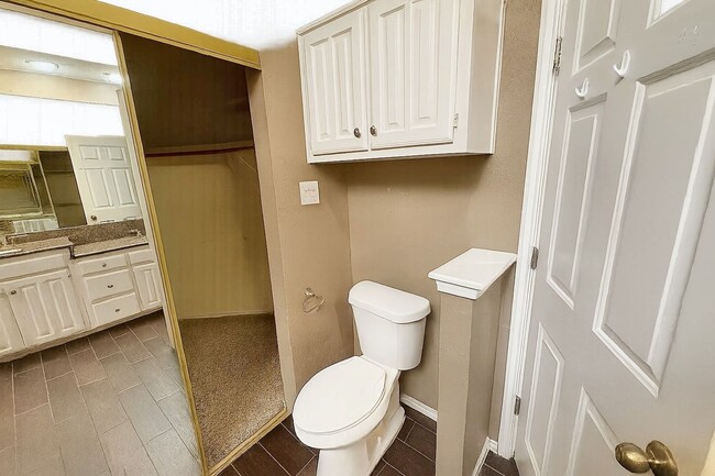 Building Photo - 3-Bedroom Home for Lease in Carrollton – U...