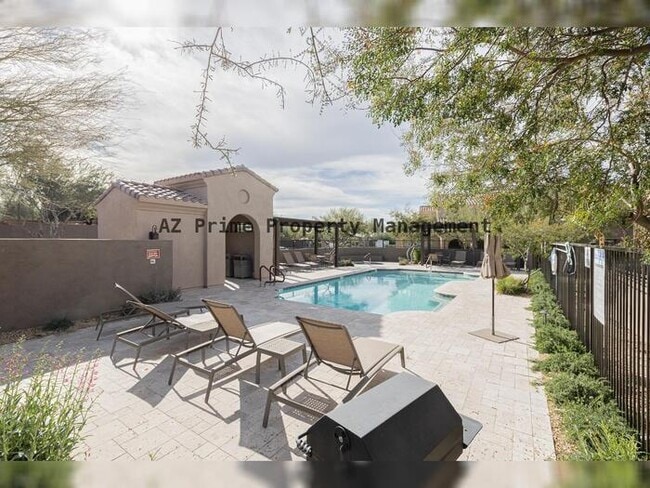 Building Photo - 10046 E Bell Rd