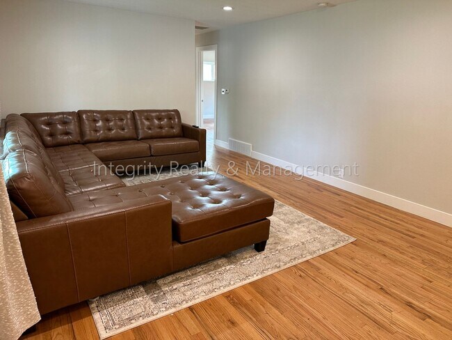 Building Photo - 3092 W Layton Ave