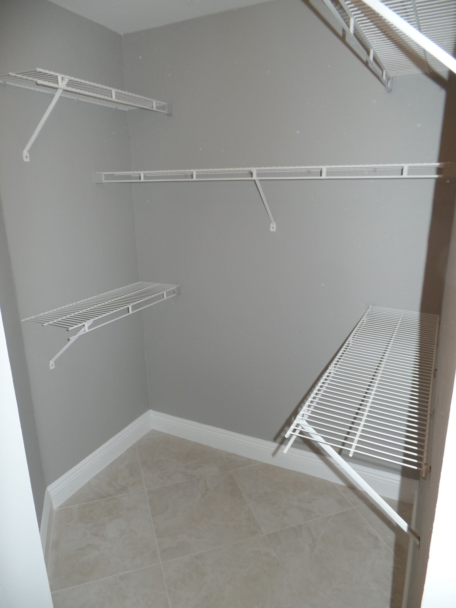 Building Photo - 2810 N Oakland Forest Dr
