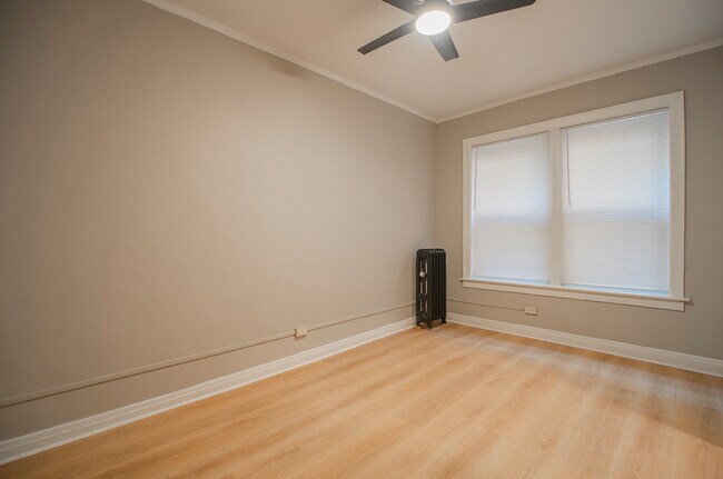 Building Photo - 1414 W Pratt Blvd