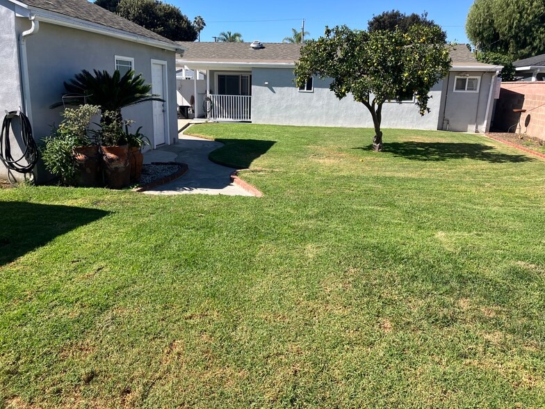 Back Yard - 14024 Premiere Ave