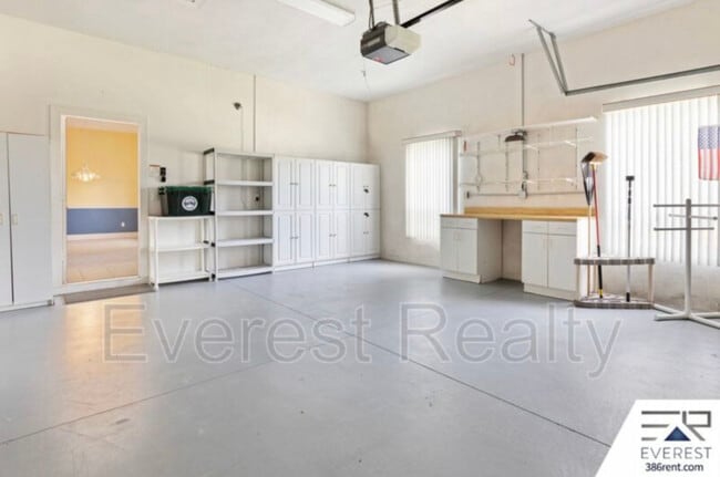Building Photo - 783 Sterling Chase Dr