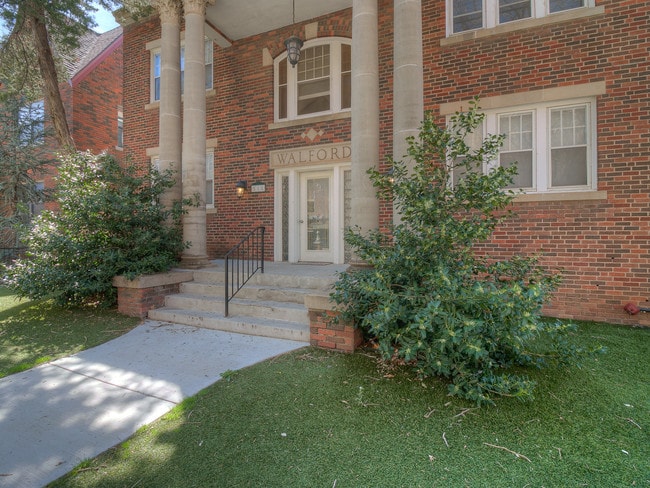 Building Photo - 518 NW 12th St