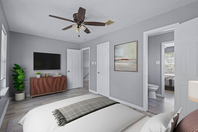 Building Photo - 12326 Kings Chase Dr