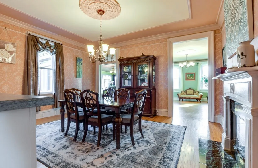 Dinning Room - 215 Jackson St