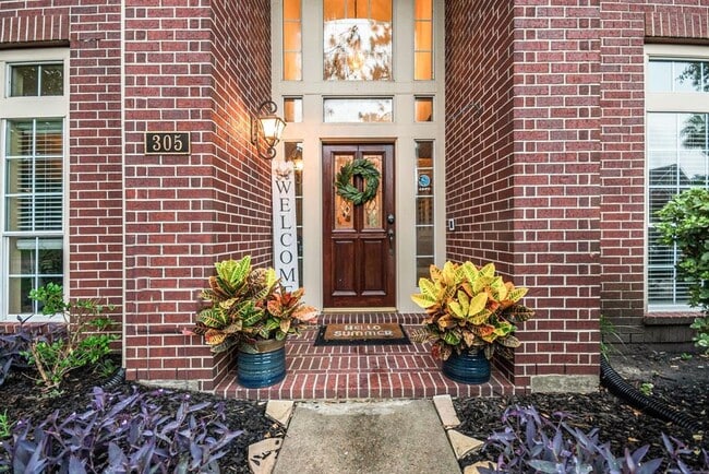 Building Photo - 305 Pinnacle Cove Ct
