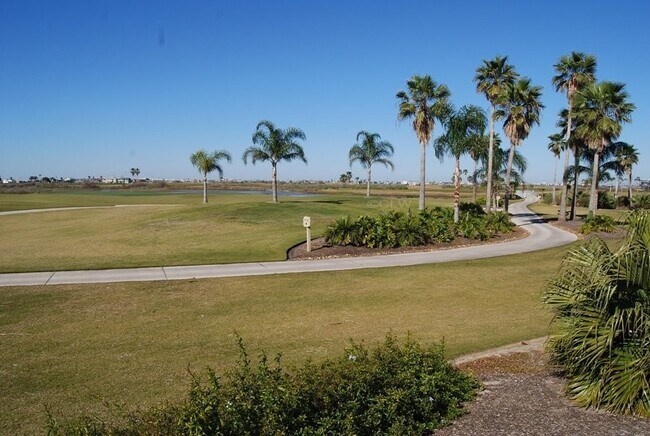 Building Photo - 6102 Seawall Blvd