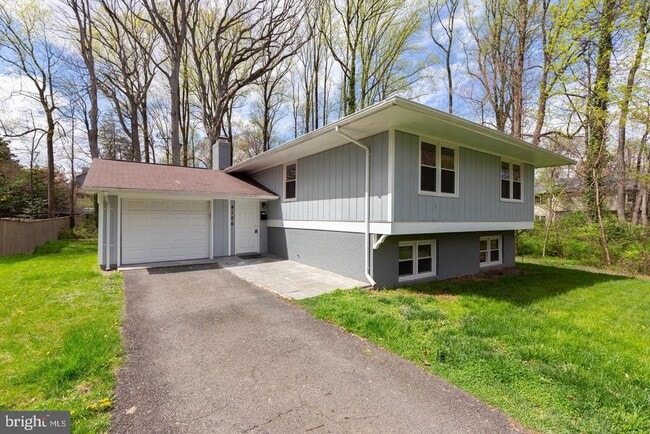 Building Photo - 4106 Lamarre Dr