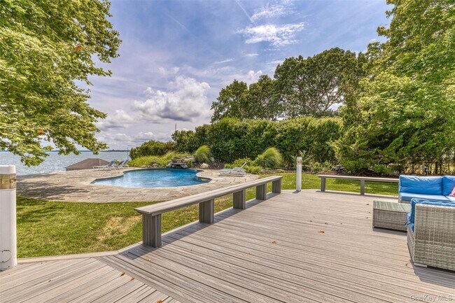 Building Photo - 11120 Main Rd