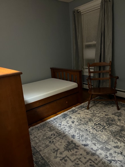 Primary Photo - 8 Davies Pl