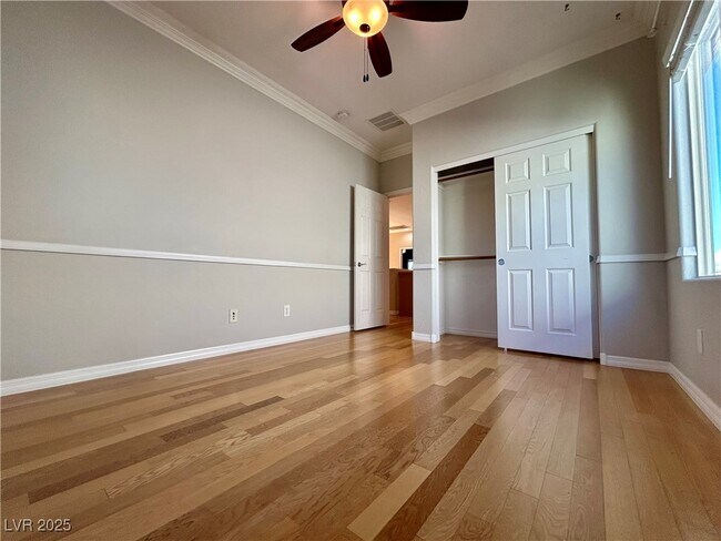 Building Photo - 2529 Flodden St