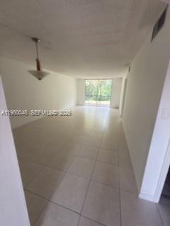 Building Photo - 300 S Hollybrook Dr