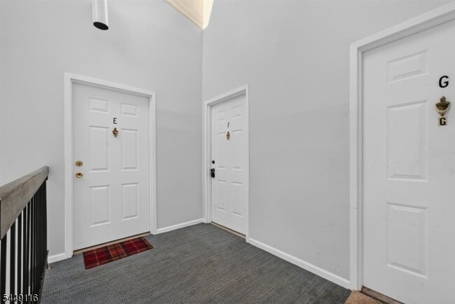 Building Photo - 94 Beverly Hl Ter