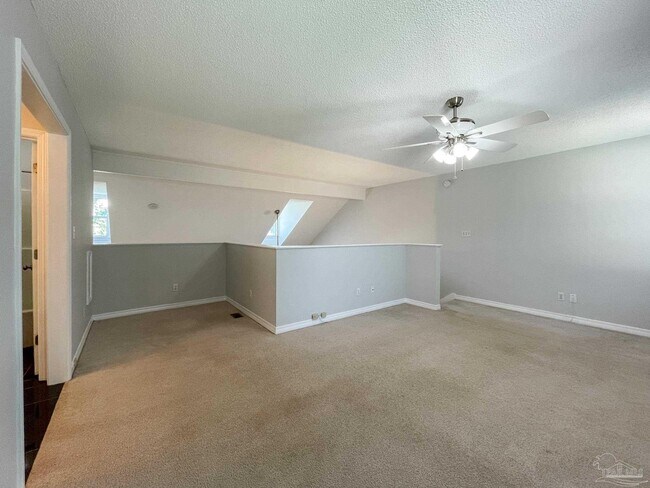 Building Photo - 7045 Weatherwood Dr