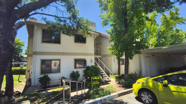 Building Photo - 1BED/1BATH Condo Located in a Quiet Area of Downtown Concord, Ca!!
