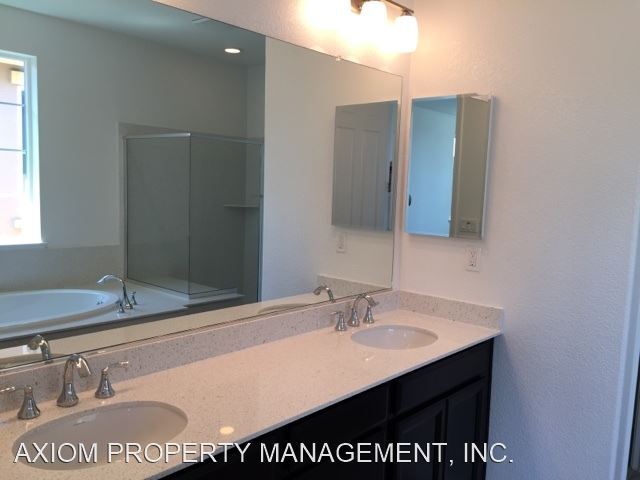 Building Photo - 3 br, 2.5 bath House - 2129 Pasqual Dr.