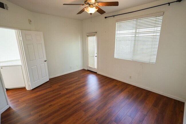 Building Photo - 2942 Claremore Ln