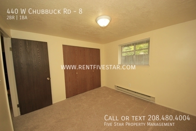 Building Photo - Charming Apartment in Chubbuck! Visit rent...