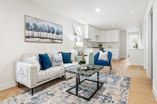 Building Photo - 830 47th St