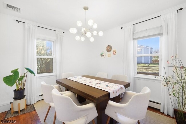 Building Photo - 499 Diamond Spring Rd