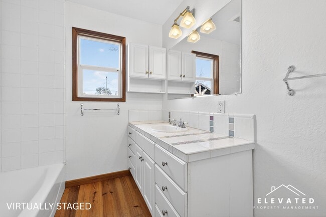 Building Photo - 45 Payran St