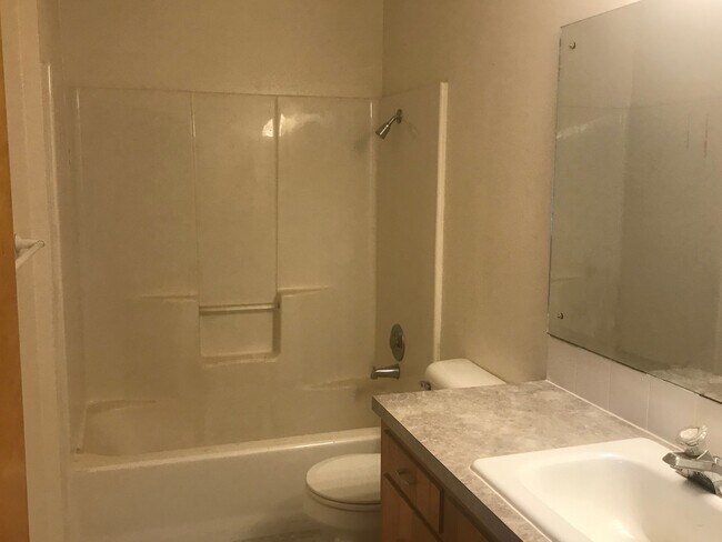 Building Photo - 3 Bed 1.75 Bath SFR Rambler Everett
