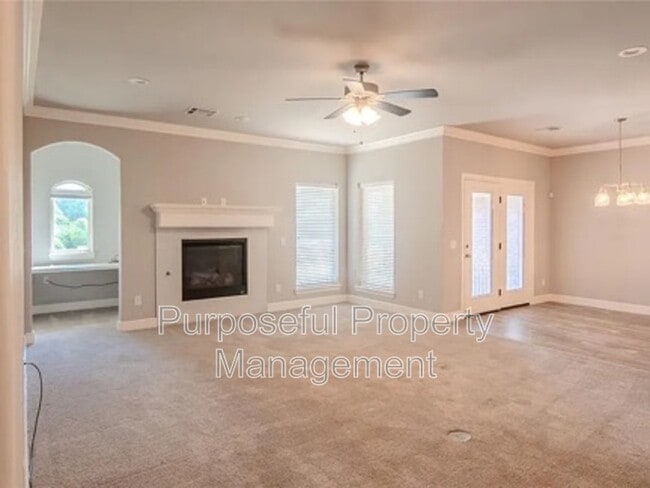 Building Photo - 12037 Ashford Dr