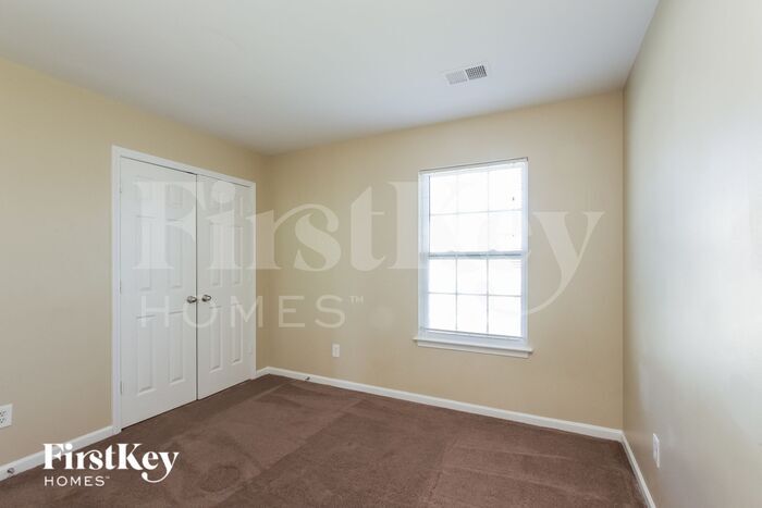 Building Photo - 1003 Break Maker Ln