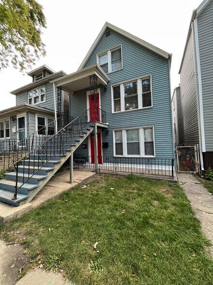 Primary Photo - 3329 N Karlov Ave